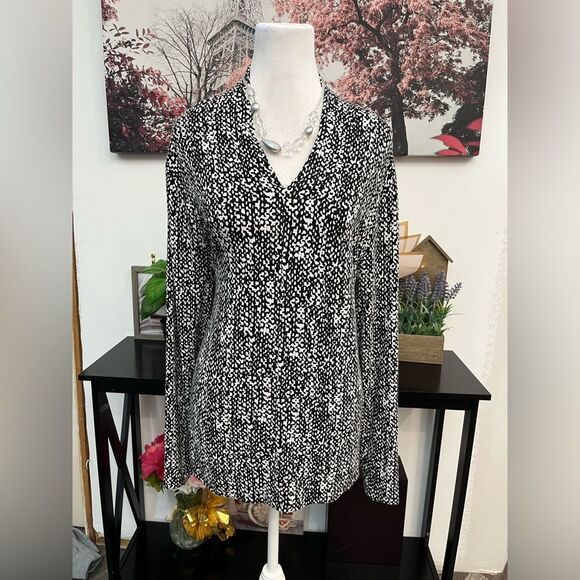 Talbots Women’s Plus Top Blouse 2XL Geometric V Neck Long Sleeve Pullover - Picture 1 of 11